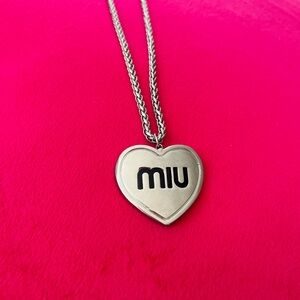 MIU NECKLACE